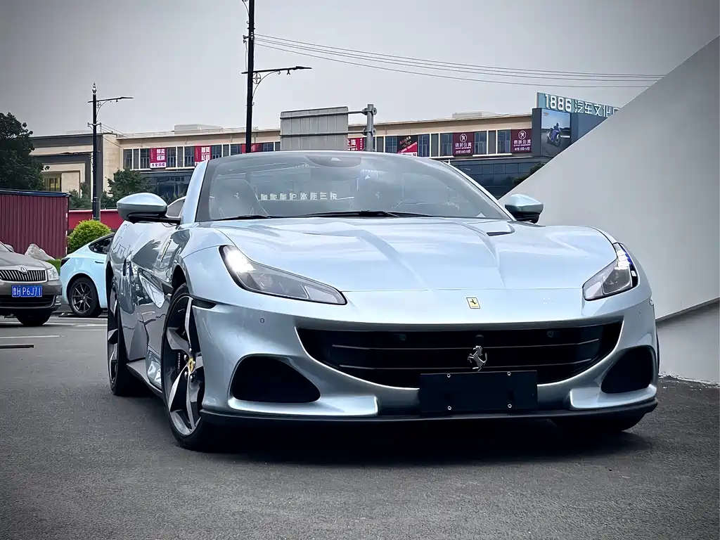 Ferrari Portofino 2021 — фото 12