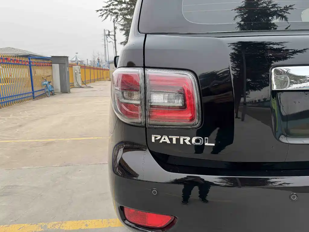 Nissan Patrol 2018 — фото 11