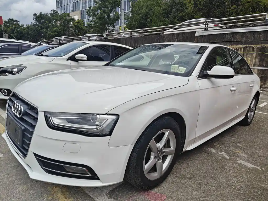 Audi A4L 2014
