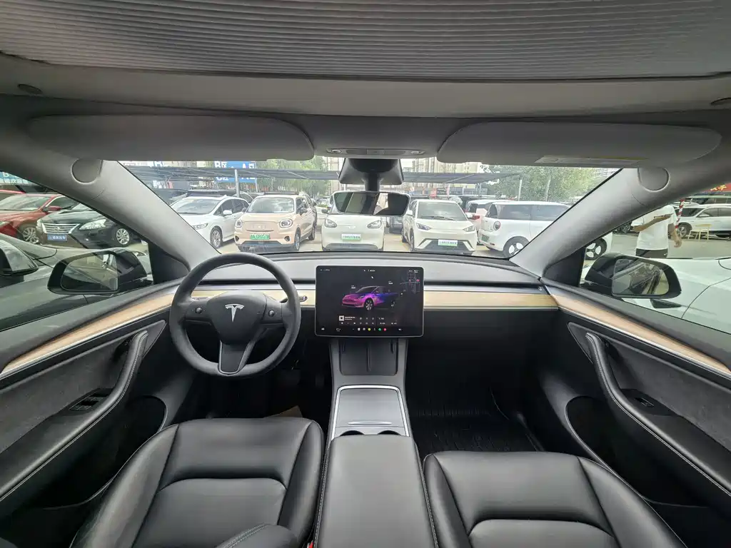 Tesla Model Y 2023 — фото 10