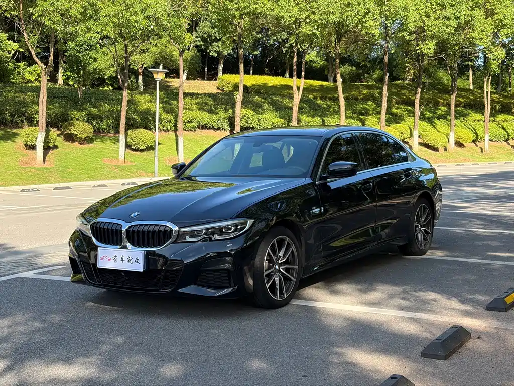 BMW 3 Series 2021