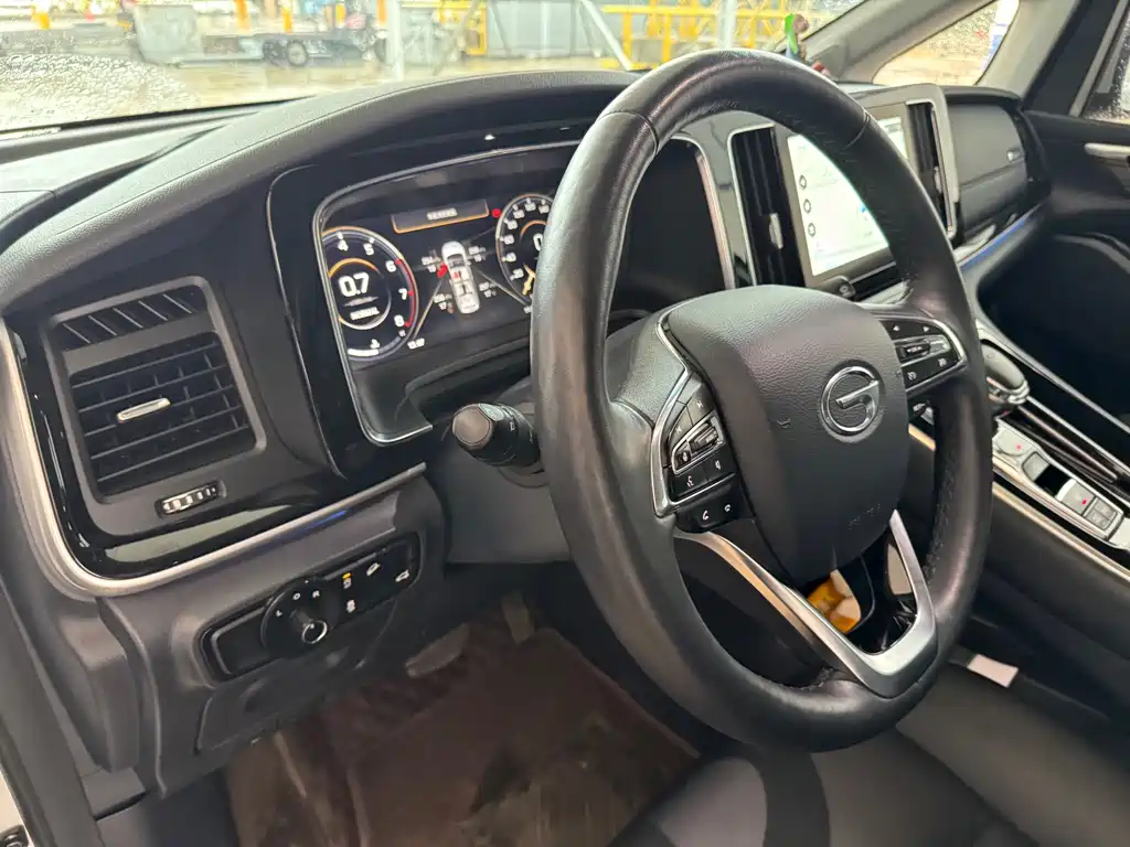 GAC Motor Trumpchi M8 2023 — фото 15