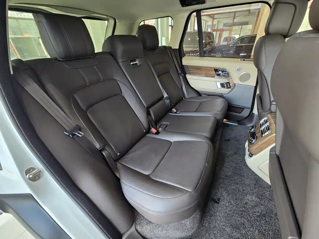 Land Rover Range Rover 2019 — фото 16