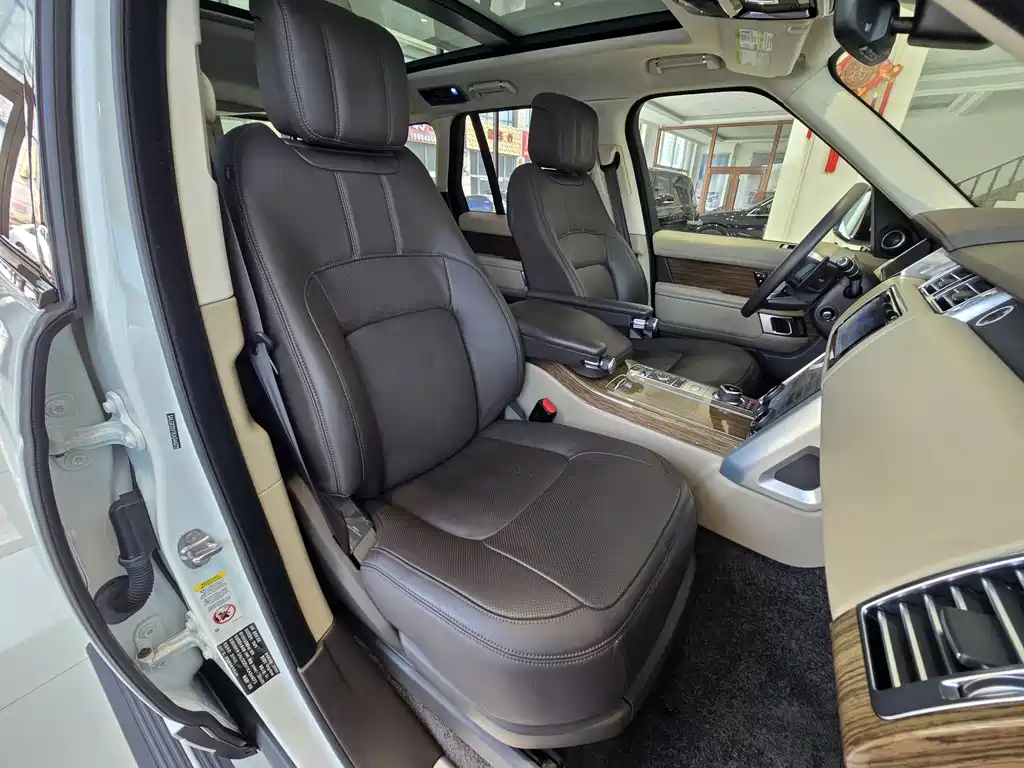 Land Rover Range Rover 2019 — фото 14