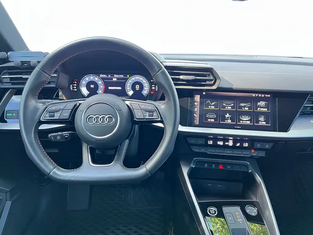 Audi A3 2022 — фото 9