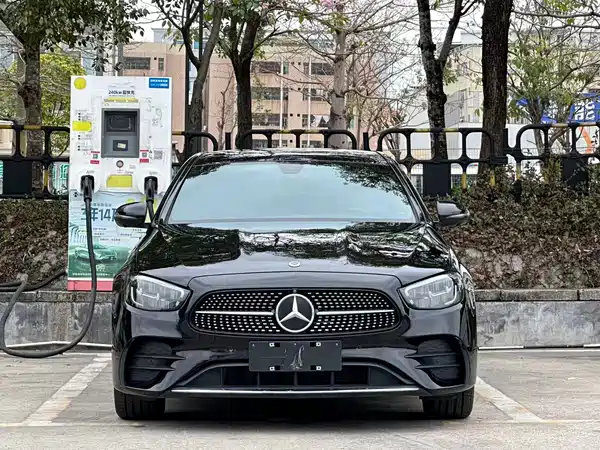 Mercedes-Benz E-Class 2021