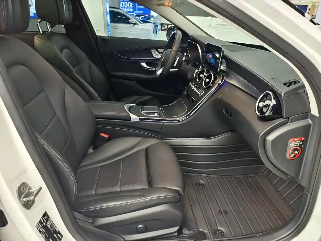 Mercedes-Benz C-Class 2020 — фото 12