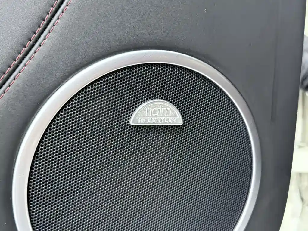 Bentley Continental 2014 — фото 12