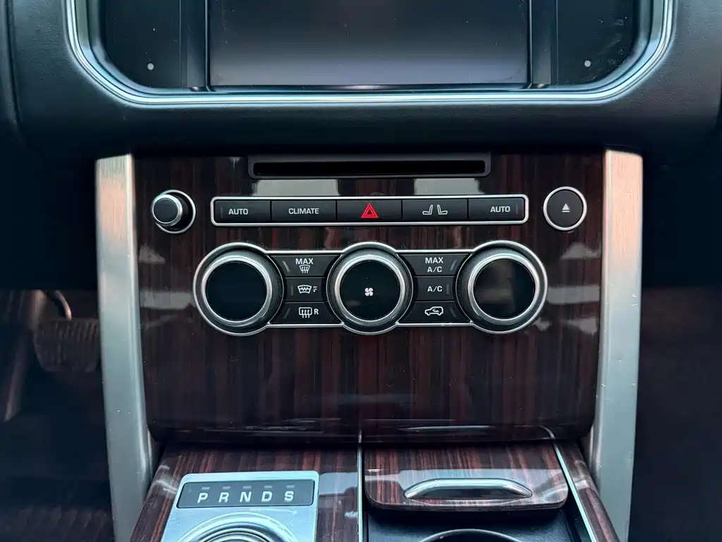 Land Rover Range Rover 2014 — фото 12