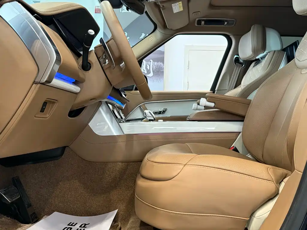 Land Rover Range Rover 2025 — фото 10