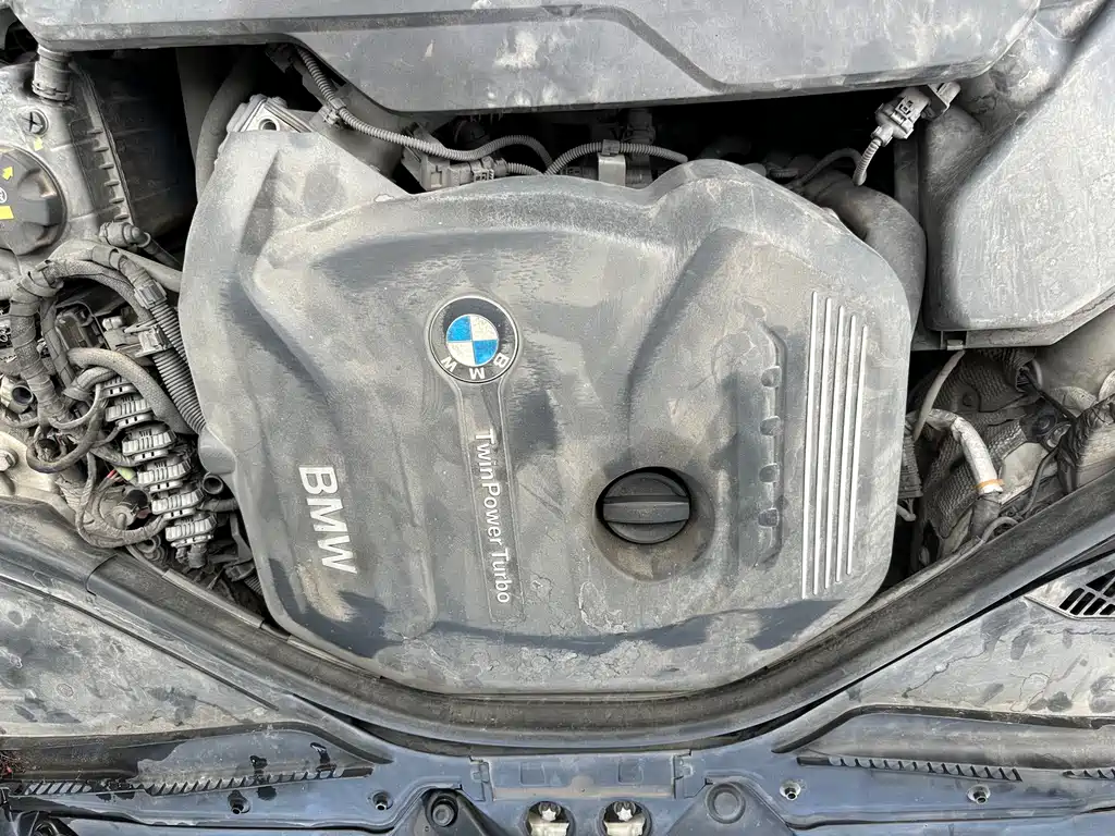 BMW 3 Series 2018 — фото 17