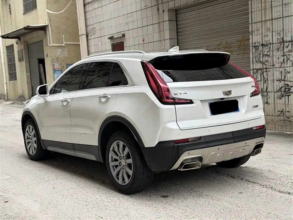 Cadillac XT4 2020 — фото 14