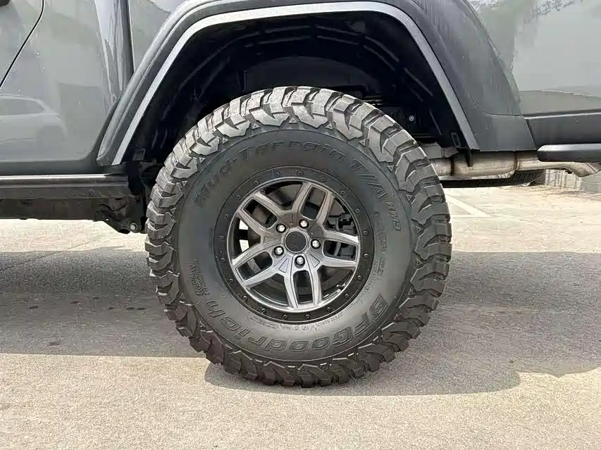 Jeep Gladiator 2025 — фото 14