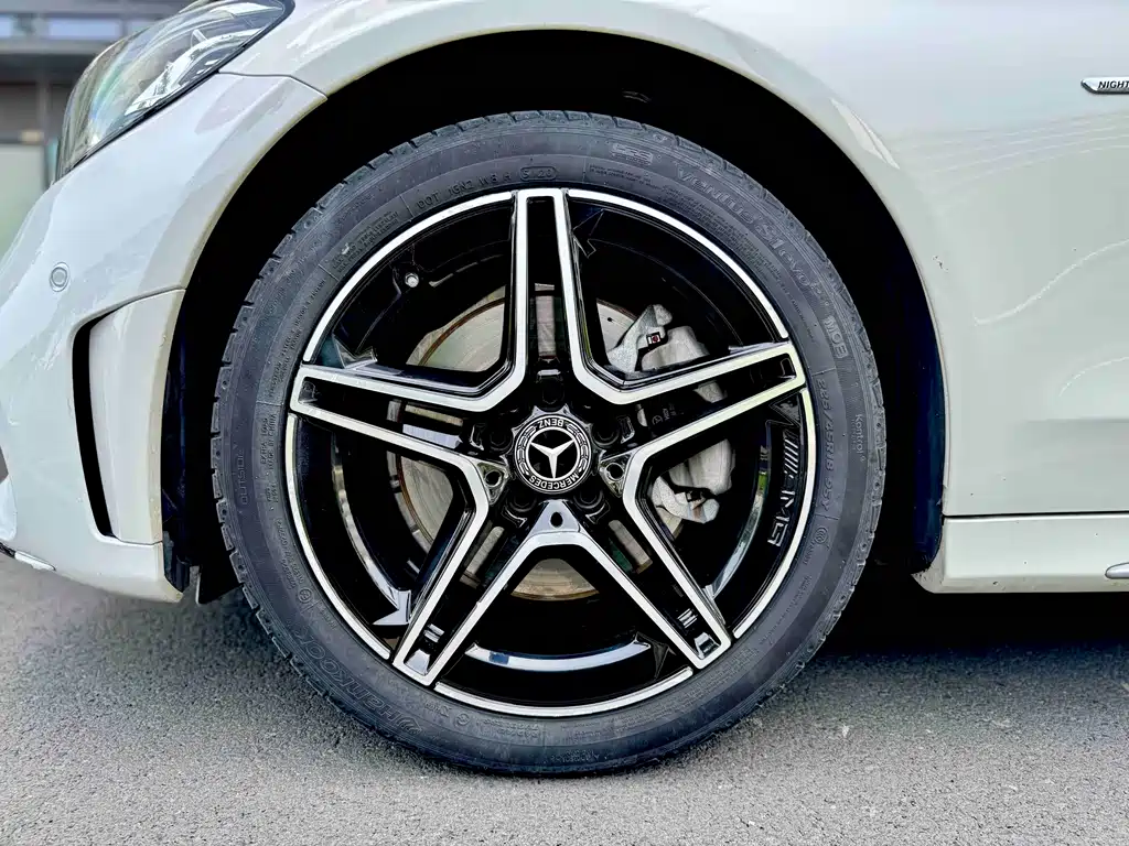 Mercedes-Benz C-Class 2021