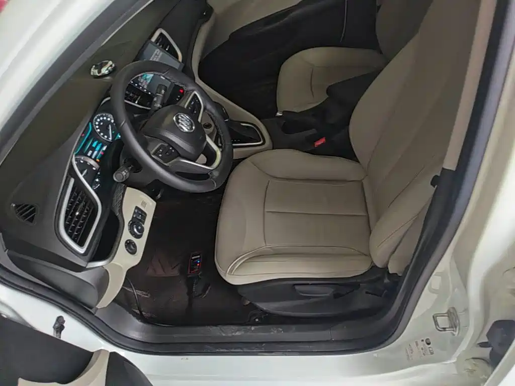 Buick Excelle 2018 — фото 15