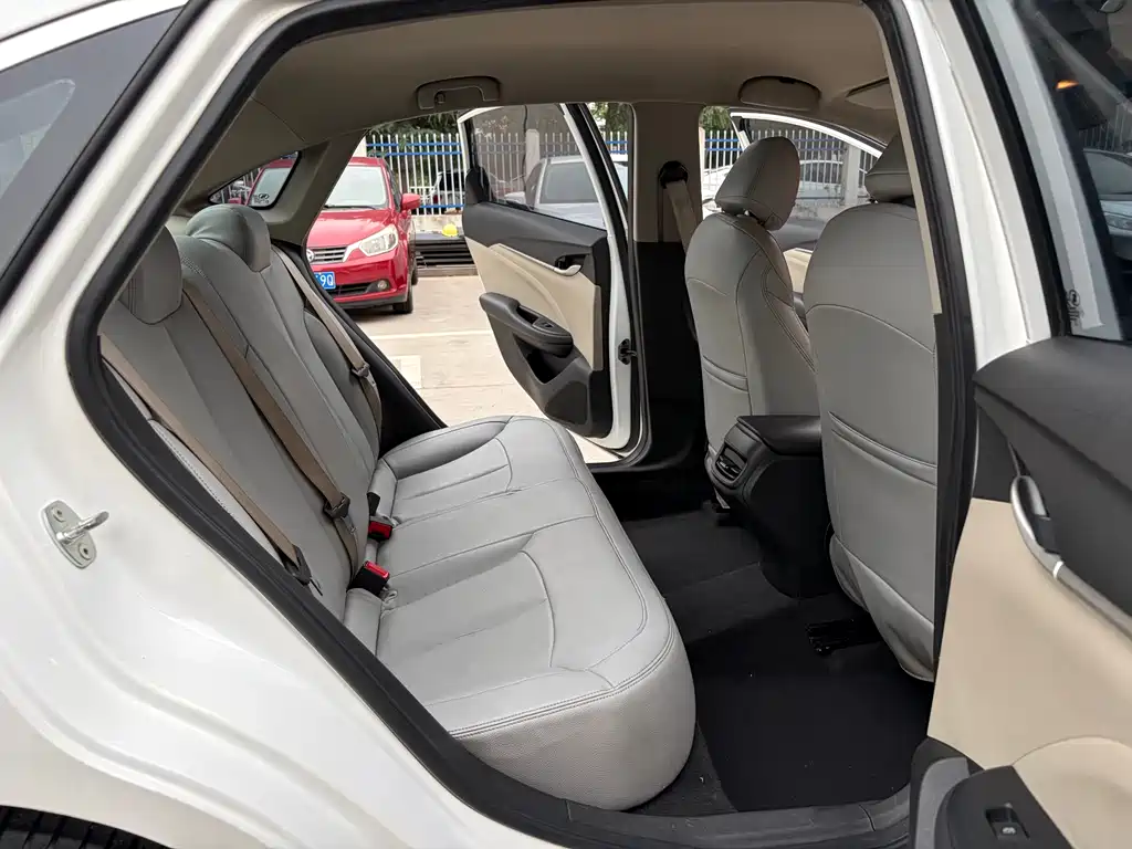 Buick Excelle 2018 — фото 14