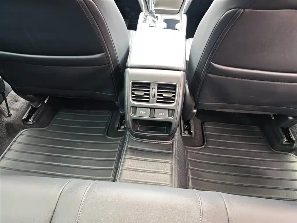 Honda Accord 2022 — фото 25