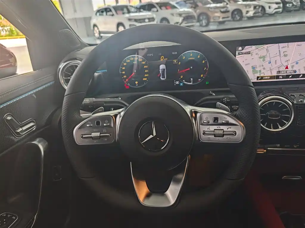 Mercedes-Benz A-Class 2021 — фото 13