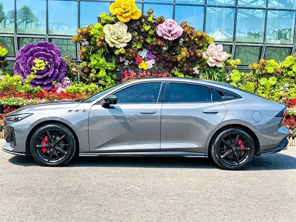 Changan UNI-V 2023