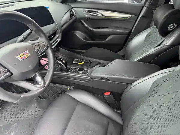 Cadillac CT5 2024