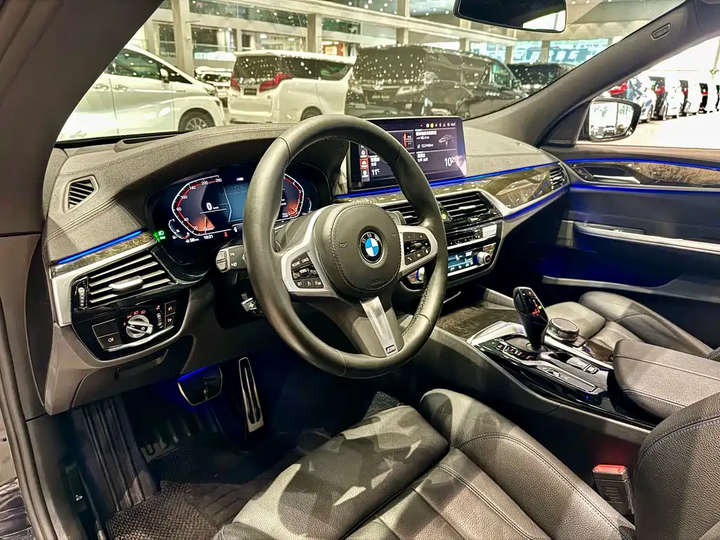BMW 6 Series GT 2023 — фото 6