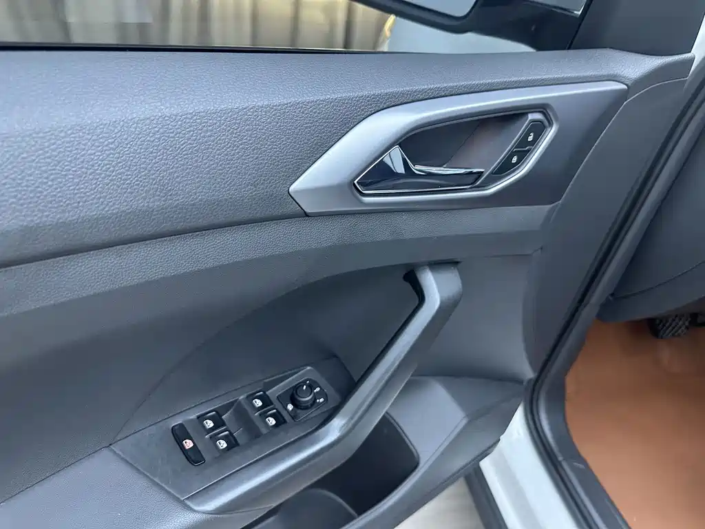 Volkswagen T-Cross 2022 — фото 20