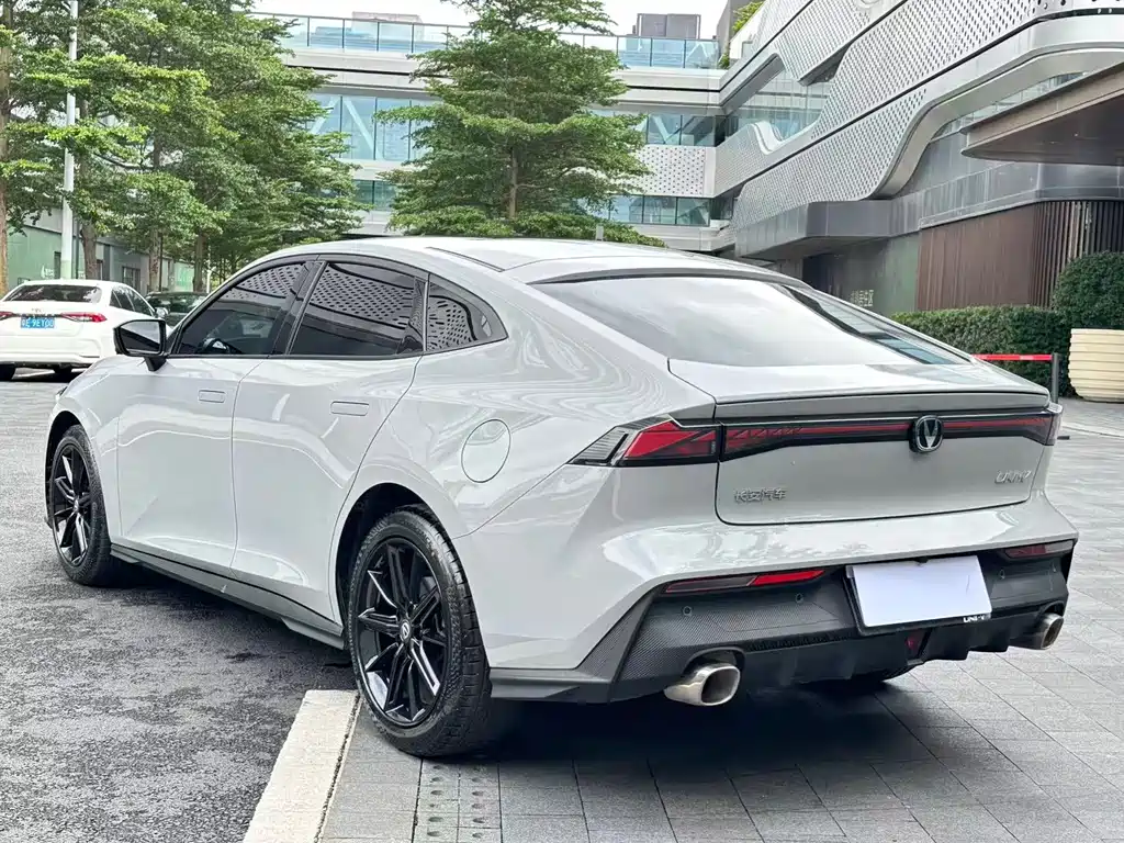 Changan UNI-V 2024 — фото 16