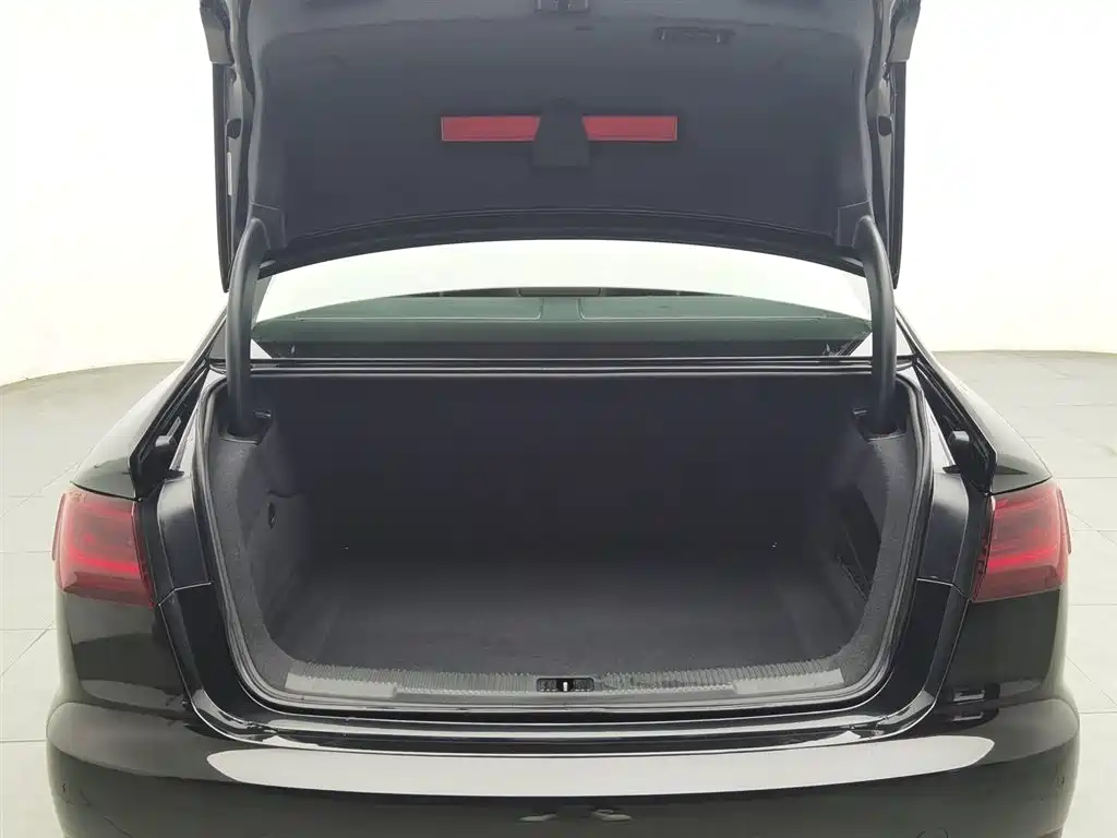 Audi A6L 2017 — фото 16