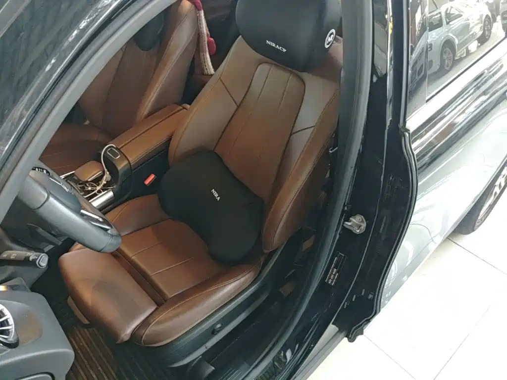 Mercedes-Benz GLB 2020 — фото 15