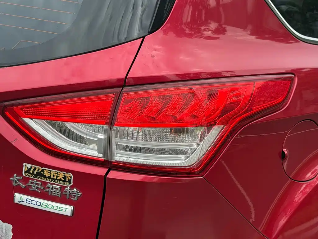 Ford Kuga 2013 — фото 19