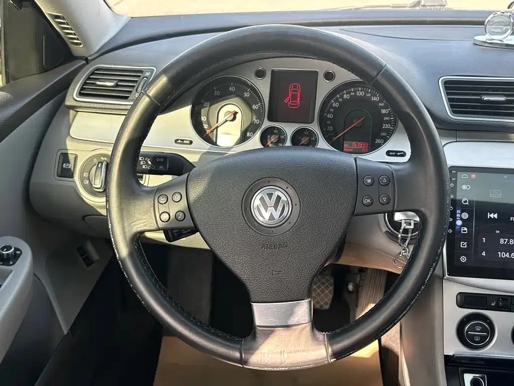 Volkswagen Magotan 2011