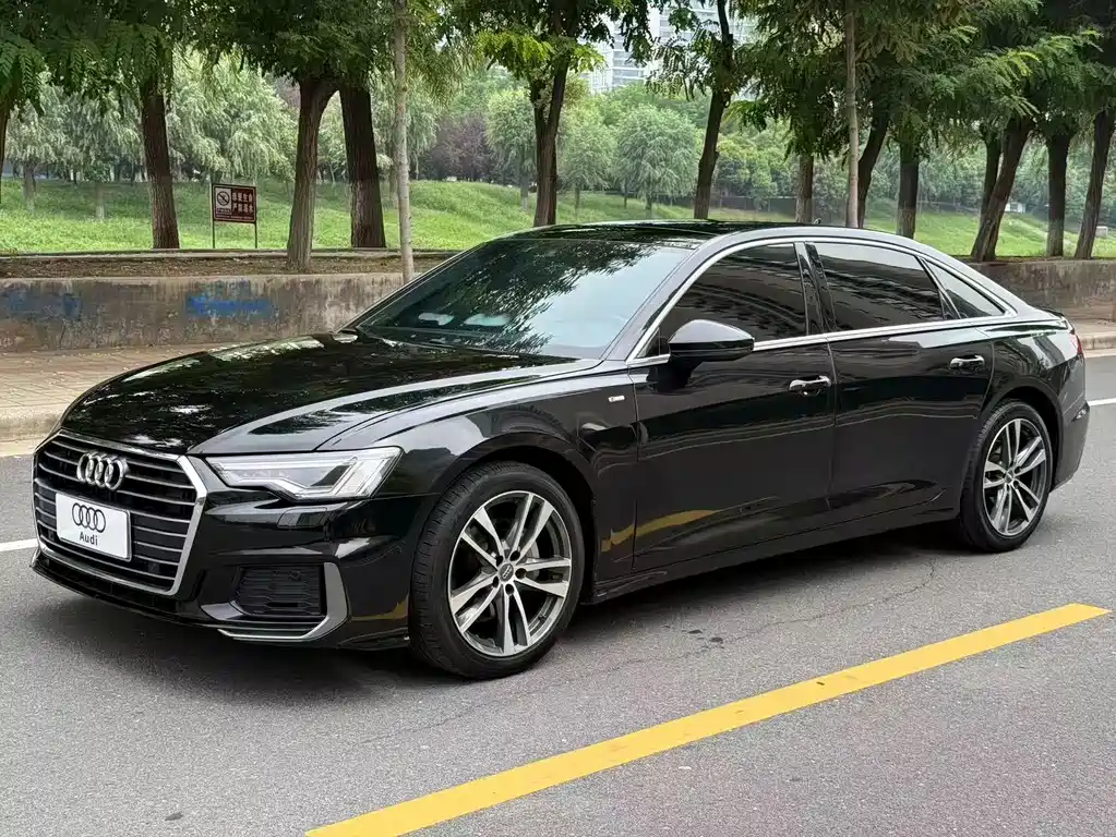 Audi A6L 2019 — фото 1