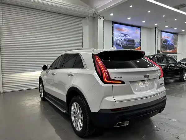 Cadillac XT4 2021