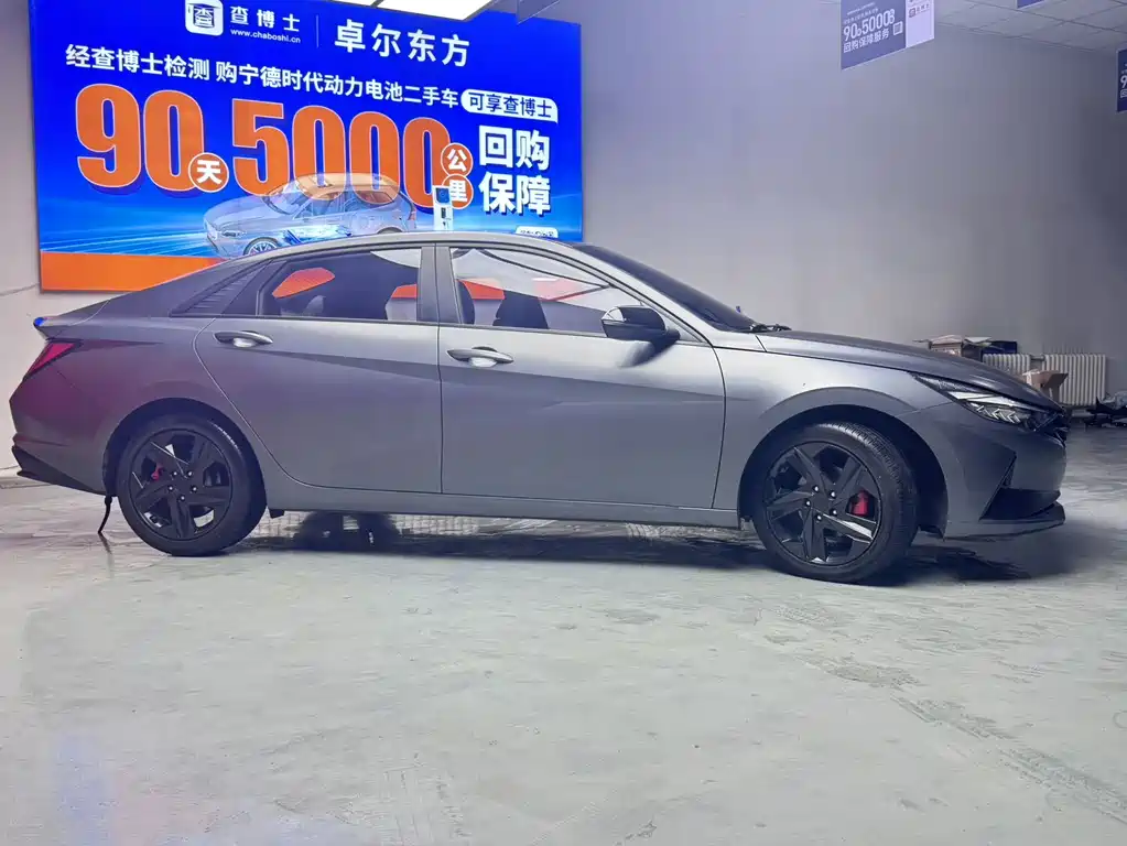 Hyundai Elantra 2022