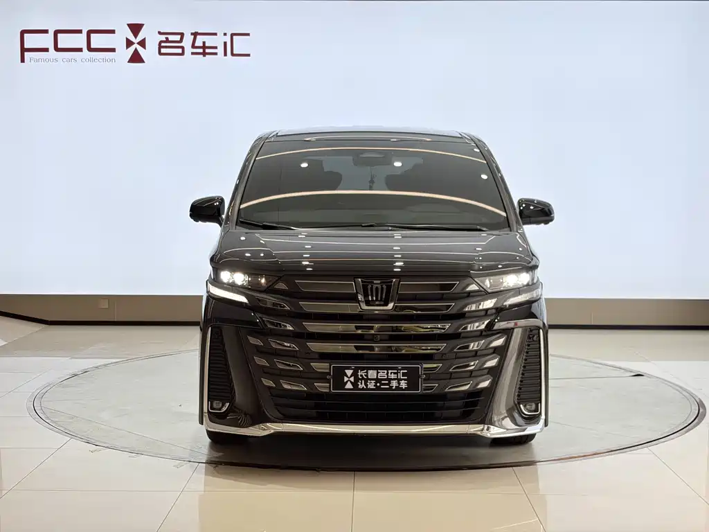 Toyota Vellfire 2025 — фото 2