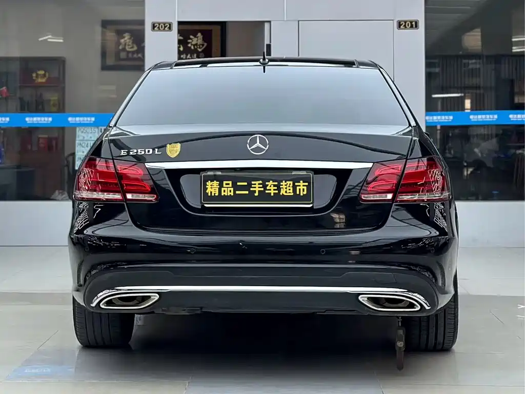 Mercedes-Benz E-Class 2015 — фото 9