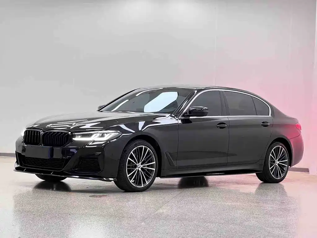 BMW 5 Series 2021