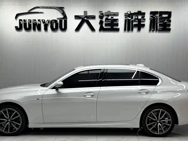 BMW 3 Series 2023