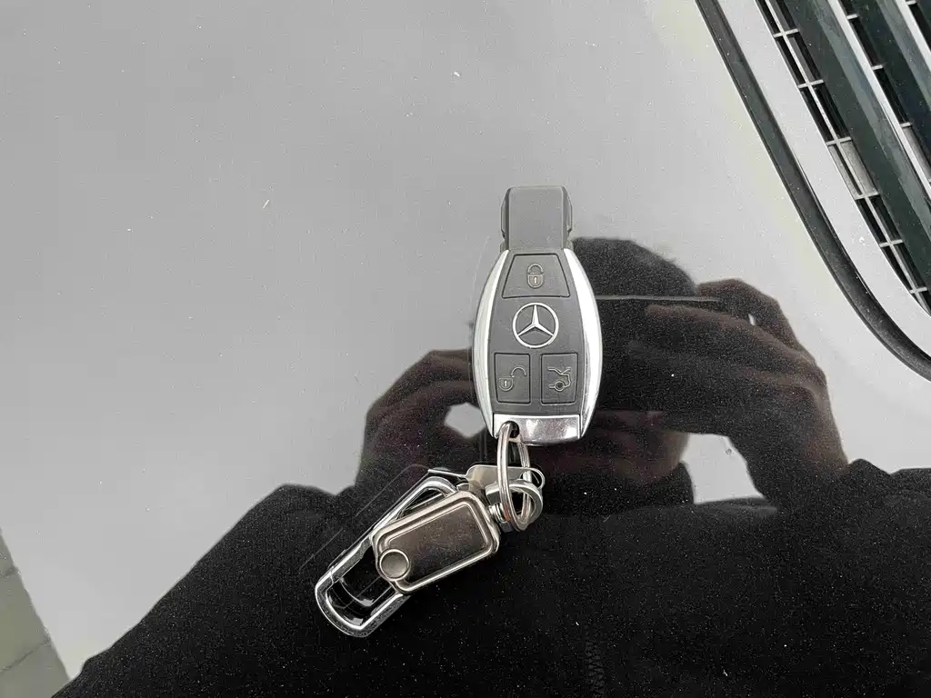 Mercedes-Benz R-Class 2015 — фото 17