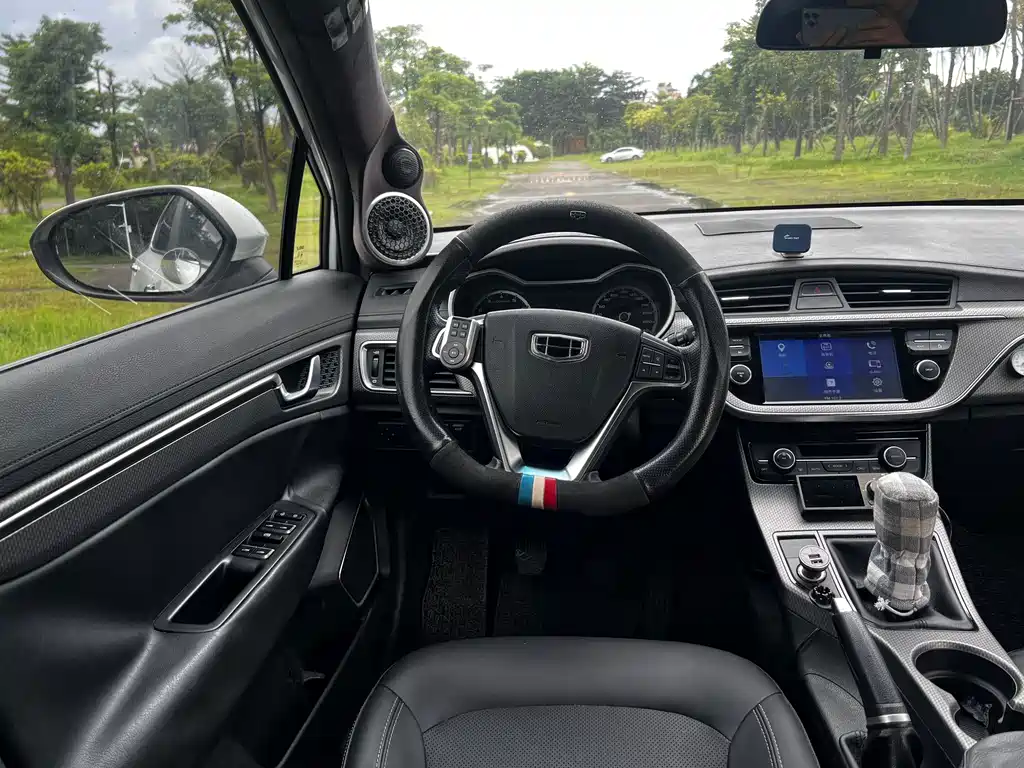 Geely Emgrand GS 2017 — фото 14