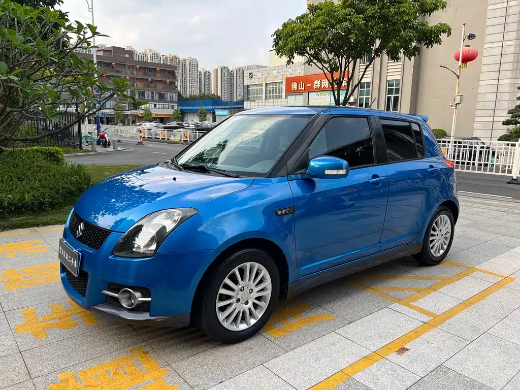 Suzuki Swift 2013 — фото 2