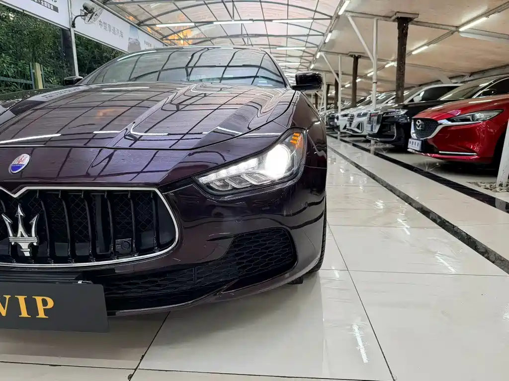 Maserati Ghibli 2014 — фото 12