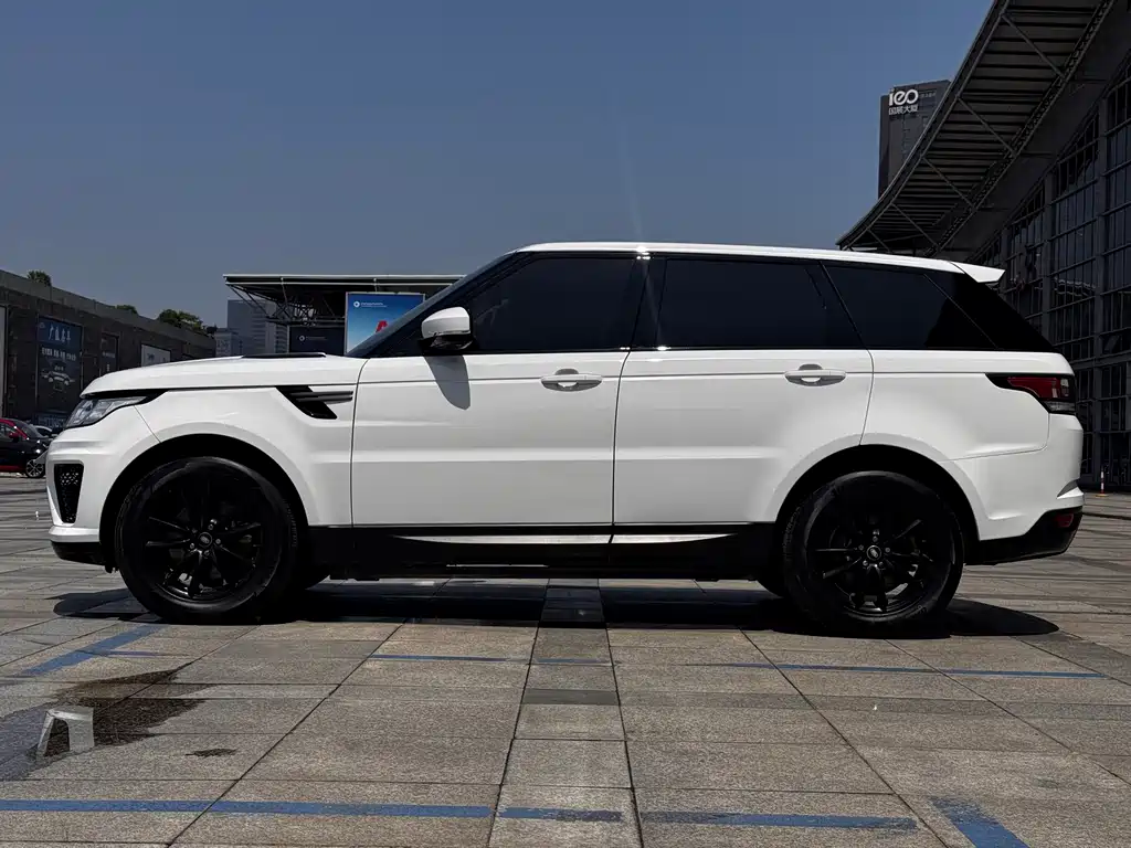 Land Rover Sport 2018 — фото 8