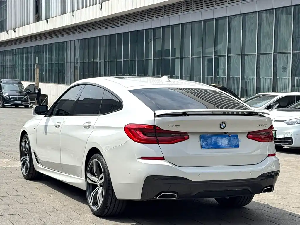 BMW 6 Series GT 2021 — фото 9