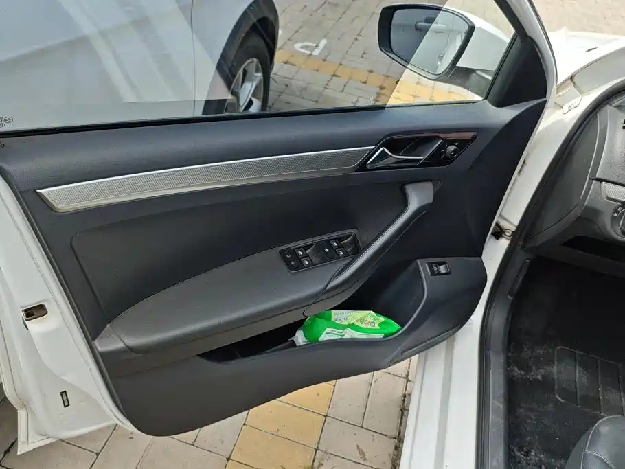 Volkswagen Jetta 2018
