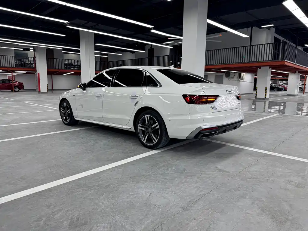 Audi A4L 2020 — фото 14