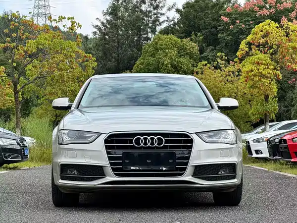 Audi A4L 2016