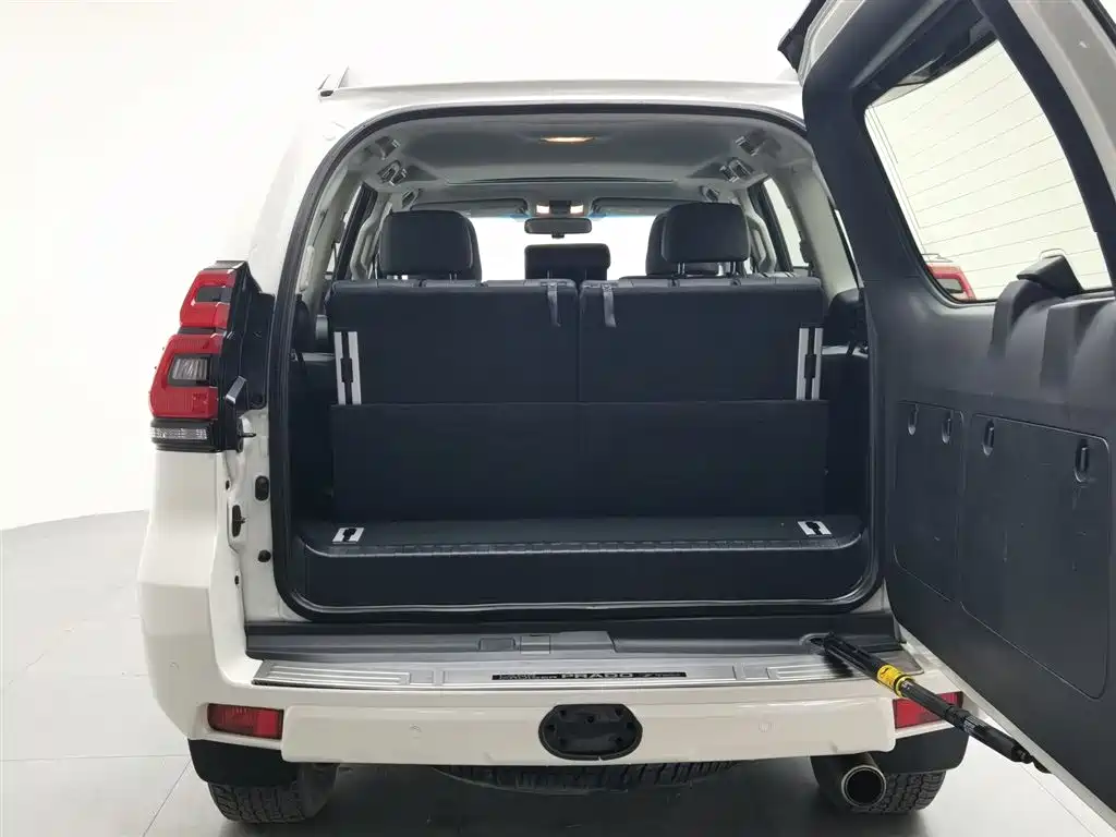 Toyota Prado 2019 — фото 16