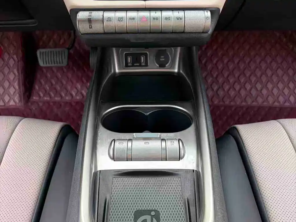 BYD Dolphin 2024 — фото 13