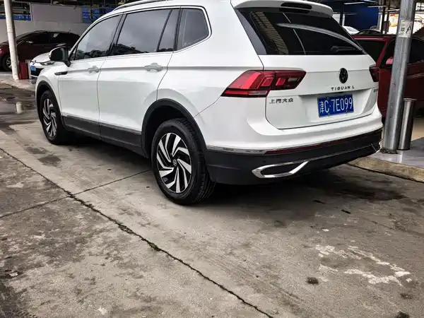 Volkswagen Tiguan L 2023